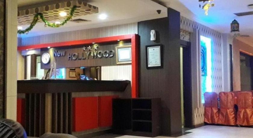 New Hollywood Hotel Pekanbaru Exterior foto